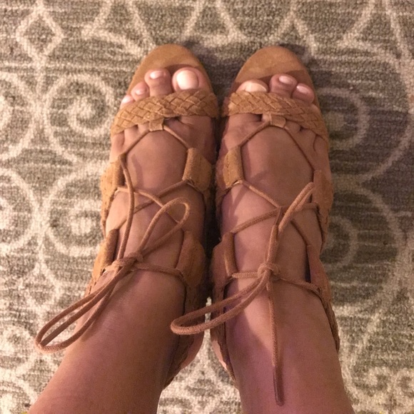 String tie wedges -Send offer - Picture 5 of 5